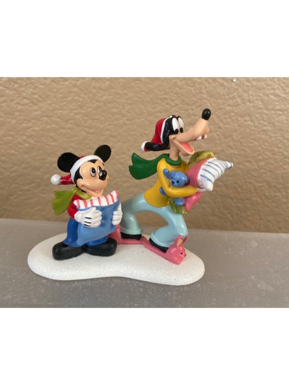 Disney Dept 56 “Stayover Goofy” Mickey & Goofy Christmas Accessory Figurine